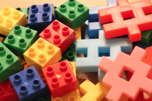 【幼児知育ブロック玩具】レゴとニューブロックの違いは? おすすめはどっち?